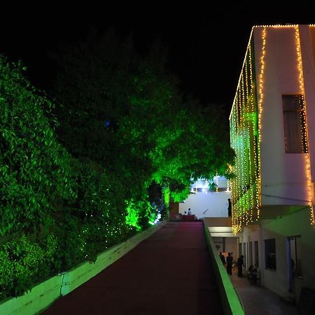 Hotel Maruti Mandapam Jabalpur Dış mekan fotoğraf